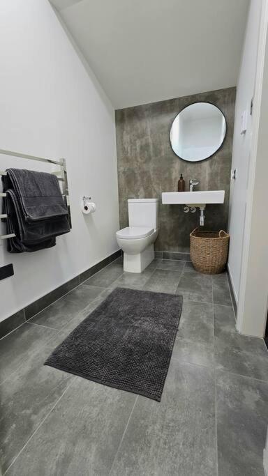 Apartment 5 - Haddin Court - Modern Loft Style Blenheim Eksteriør billede